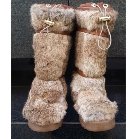Tory Burch rabbit fur winter boots - Picture 3 of 7